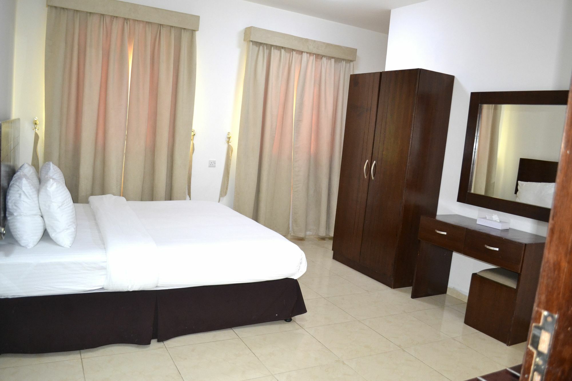 Star Emirates Furnished Apartments 2 Салала Экстерьер фото